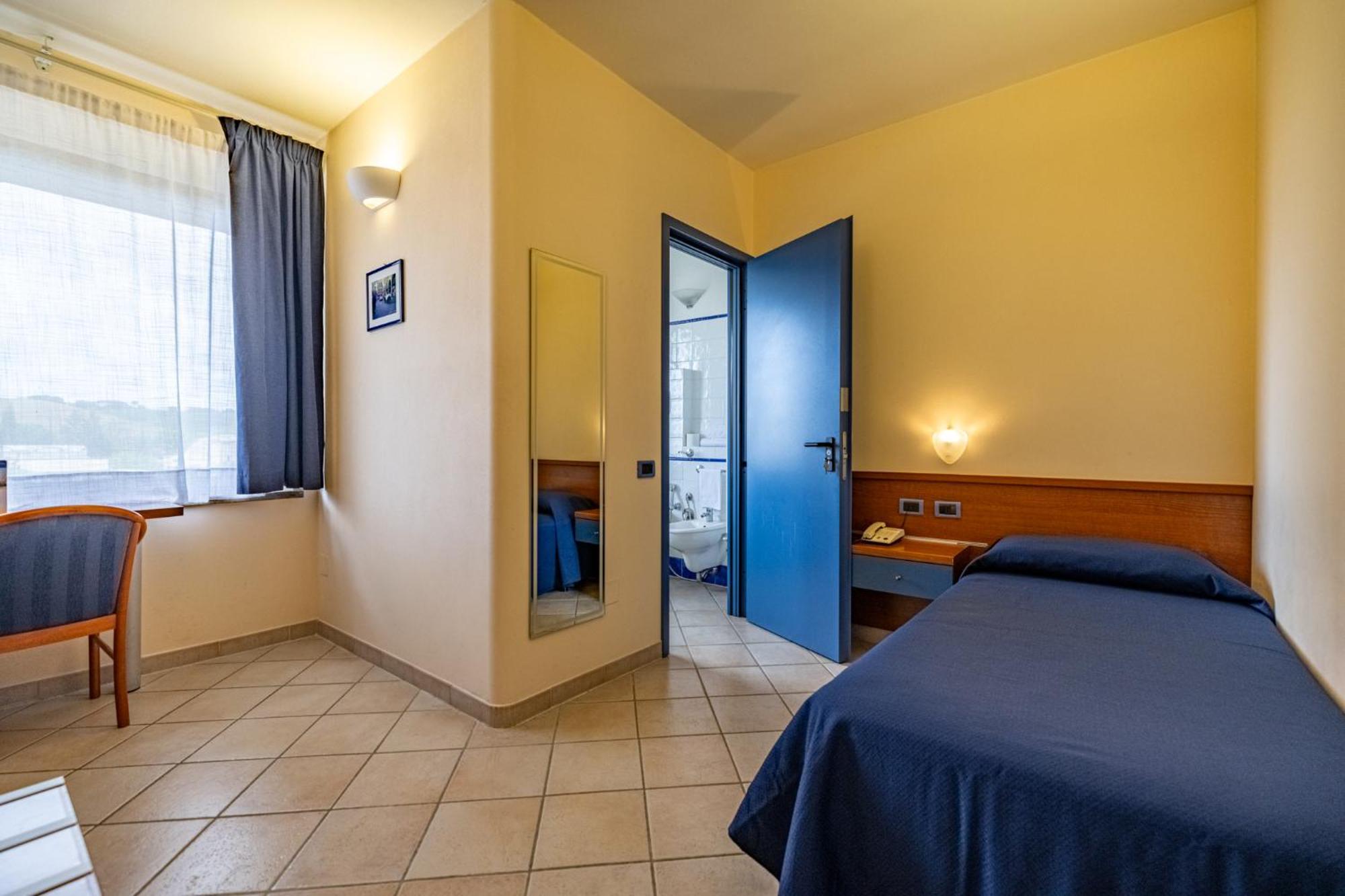 1000 Miglia Hotel Monteroni d'Arbia Ngoại thất bức ảnh