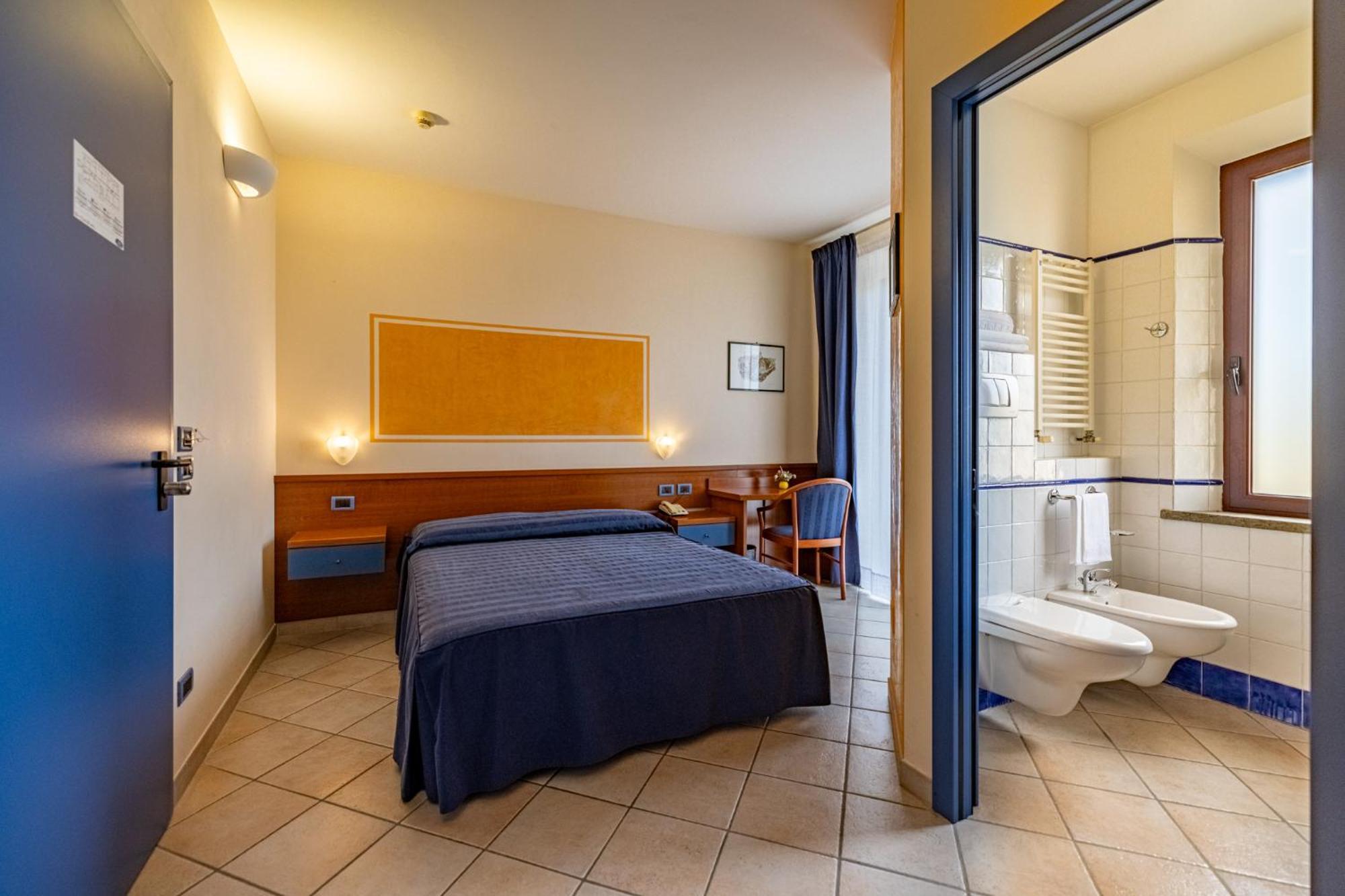 1000 Miglia Hotel Monteroni d'Arbia Ngoại thất bức ảnh
