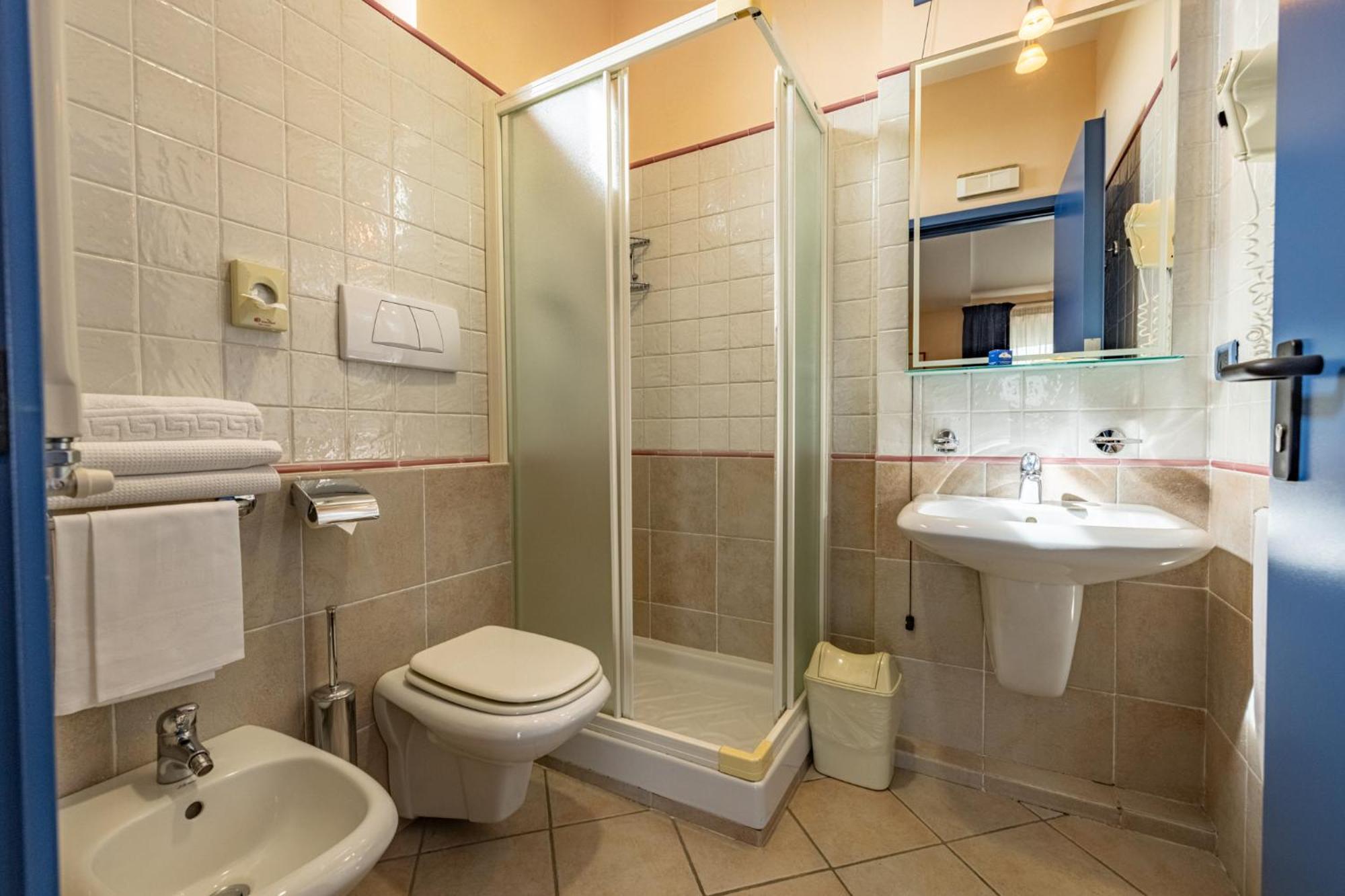 1000 Miglia Hotel Monteroni d'Arbia Ngoại thất bức ảnh