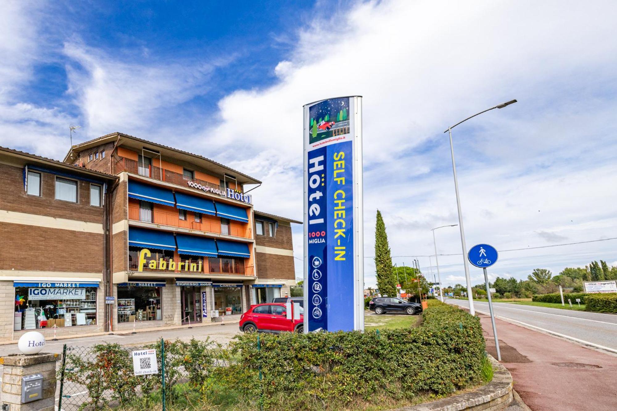 1000 Miglia Hotel Monteroni d'Arbia Ngoại thất bức ảnh